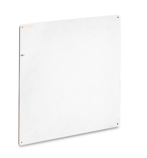 ADAN-p33US-FLSMA-200 | Advantenna-p33: RFID UHF high gain antenna, pencil beam shape FCC frequency band, flange straight SMA female connector