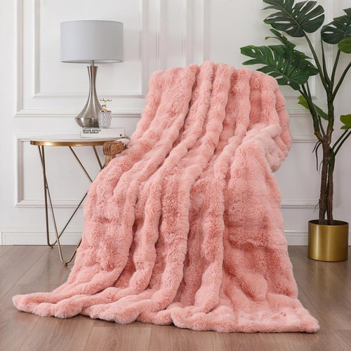 Luxury Faux Fur Bubble Blanket Luxury Faux Fur Bubble Blanket