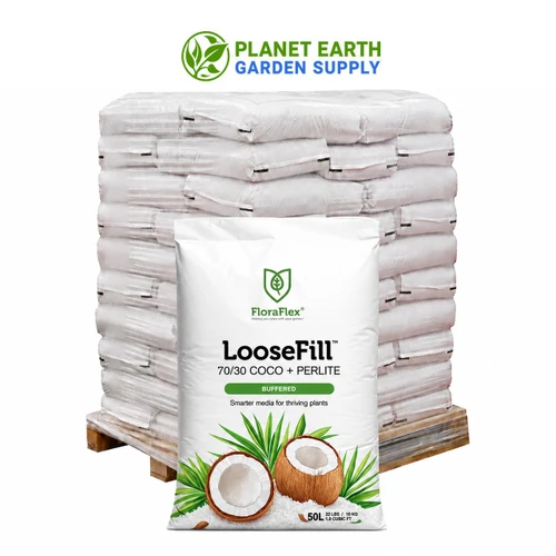 FloraFlex buffered coco perlite pallet containing 100 individual 50-liter bags for commercial substrate inventory.