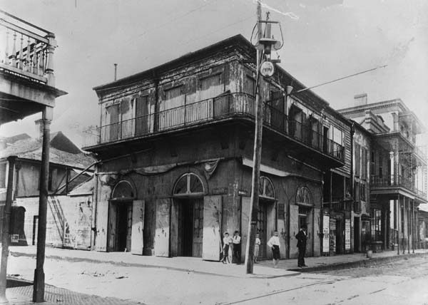 The Old Absinthe House in New Orleans