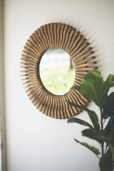 ROUND WOODEN MIRROR