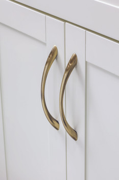 Elements 128 mm Center-to-Center Brushed Antique Brass Arched Kingsport Cabinet Pull 4655AB