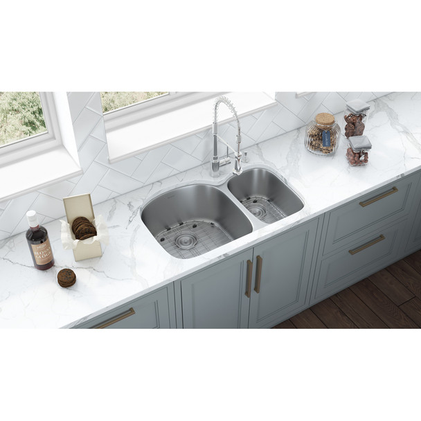 Ruvati 32-inch Undermount 60/40 Double Bowl 16 Gauge Stainless Steel Kitchen Sink - RVM4400