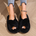 Faux fur crossband slipper texture detail
