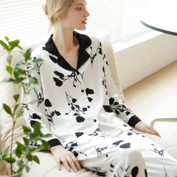 Viscose Contrast Collar Pajama Set – Black Botanical Print