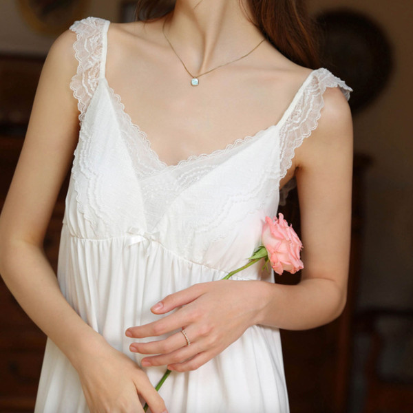 Soft Cotton Lace-Trim Midi Nightgown – Feminine Sleep Dress for Home Rituals