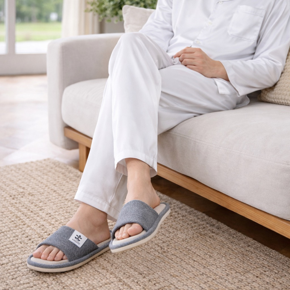 Textured Fabric Open-Toe Indoor Slippers – Calm Structured Slides for Everyday Home Wear