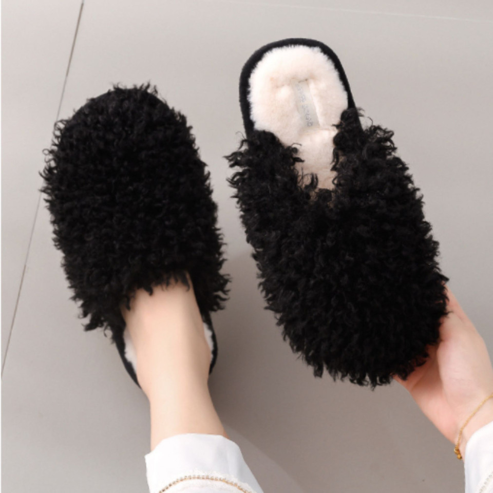 Pink plush open-toe house slipper