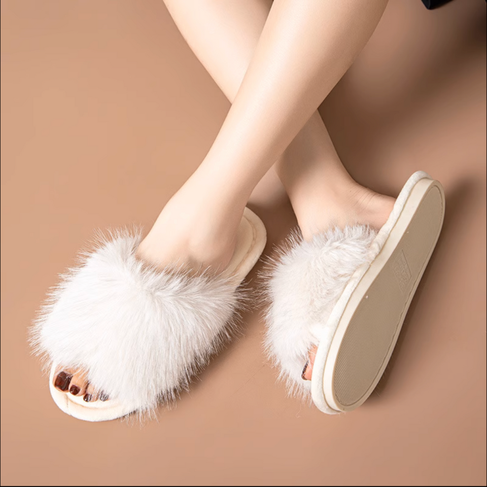 Velvety Fluff Indoor Slides – Pastel Faux Fur Home Slippers