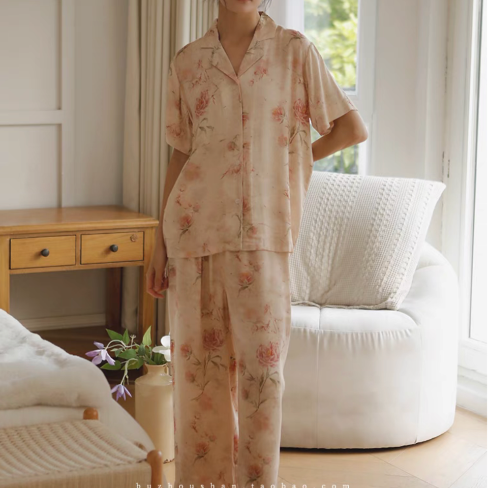 Full-length view of rose garden viscose pajama set