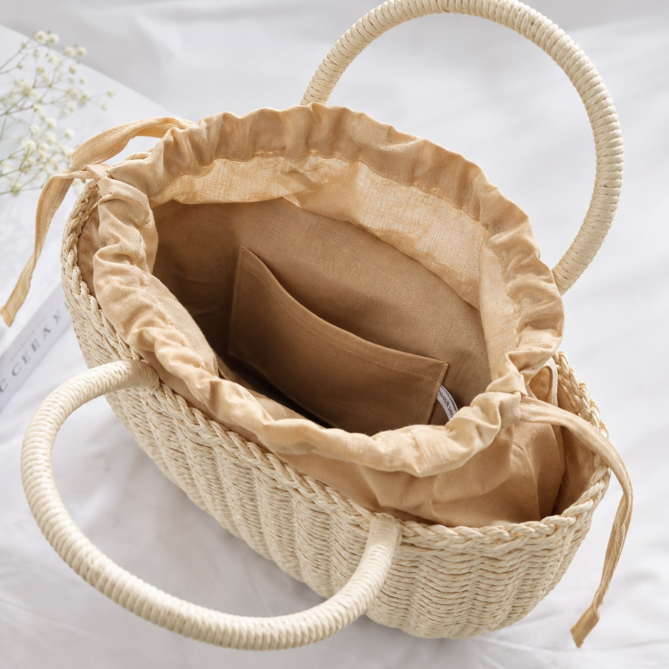 SunWeave Oval Frame – Woven Picnic Tote with Drawstring Liner