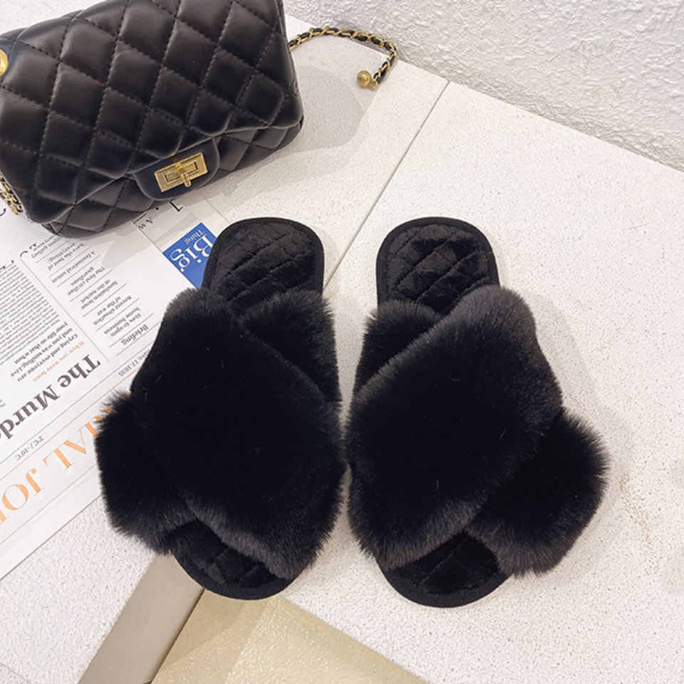Plush Faux Fur Crossband Slippers – Soft Open-Toe House Comfort