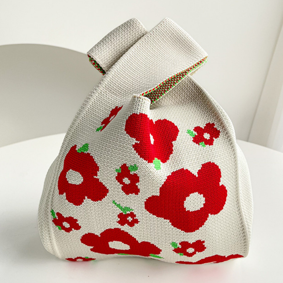 Floral Knit Drawstring Gift Bag – Soft Woven Carry Pouch with Vintage Bloom Pattern