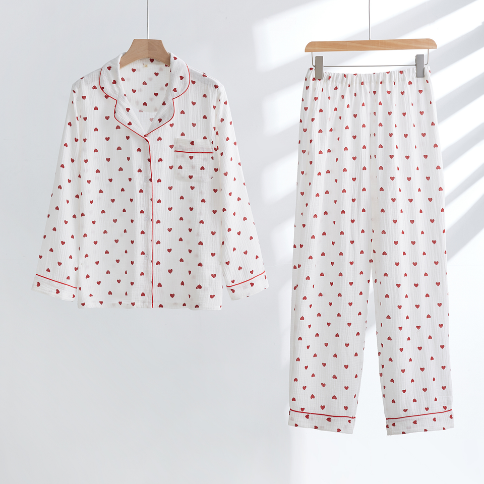 Heart print cotton gauze pajama set with long sleeve top and pants
