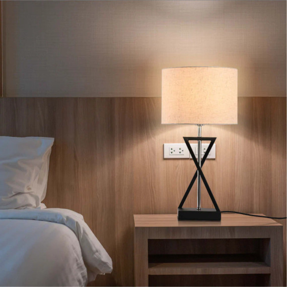 Black Nickel Flaxen Nordic Art Deco Table Lamp