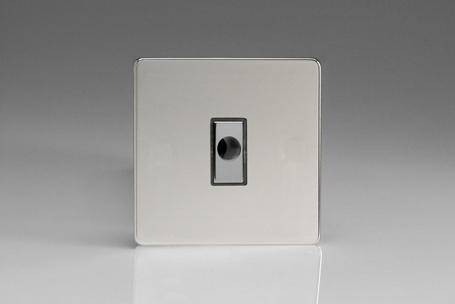 Varilight Polished Chrome Screwless 16A Flex Outlet Plate