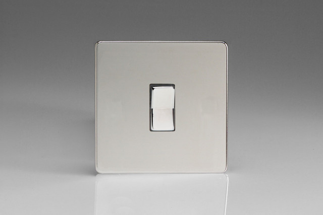 Varilight Polished Chrome Screwless 1-Gang 10A 2-Way & Off Retractive Switch