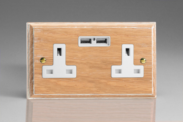 Varilight Limed Oak Kilnwood 2-Gang 13A Unswitched Socket + 2x5V DC 2100mA USB Charging Ports