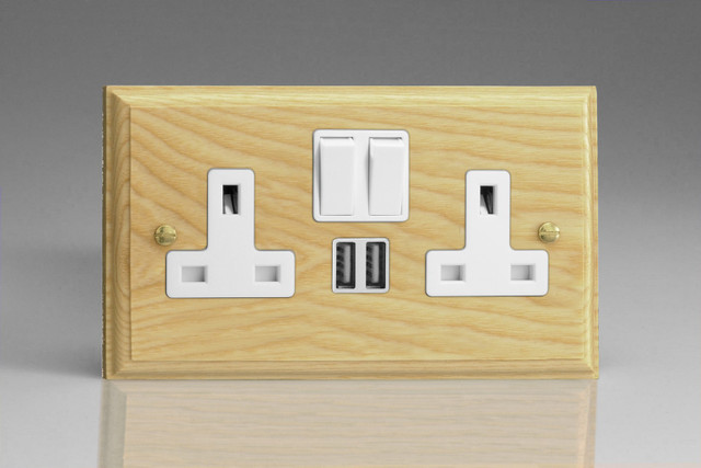 Varilight Ash Kilnwood 2-Gang 13A Switched Socket + 2x5V DC 2100mA USB Charging Ports