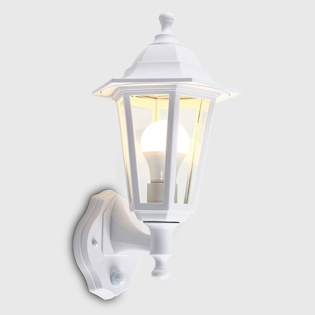 EliteR IP44 Outdoor Wall Lantern With Dusk Dawn Sensor