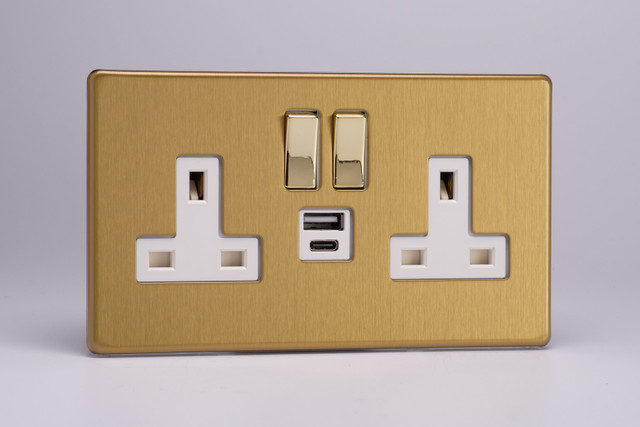 Varilight Brushed Brass Screwless 2-Gang 13A Single Pole Switched Socket with 1x USB A & 1x USB C Charging Ports