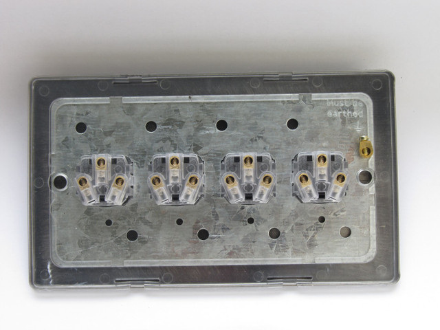 Varilight Mocha Screwless 6A 1 or 2-Way Push On/Off Impulse Switch (1-4 Gang)