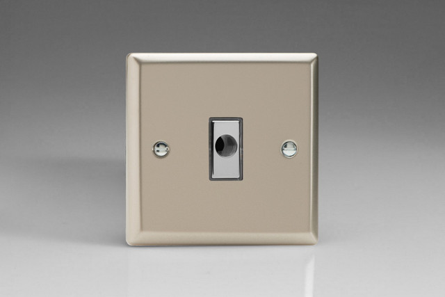 Varilight Satin Chrome 16A Flex Outlet Plate