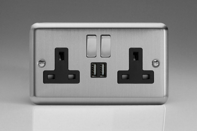 Varilight Matt Chrome 2-Gang 13A Single Pole Switched Socket + 2x5V DC 2100mA USB Charging Ports