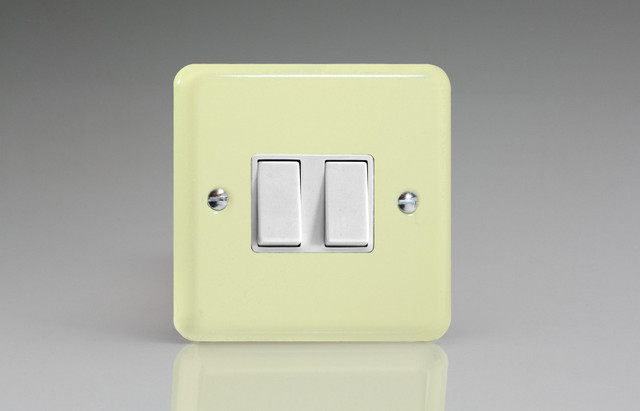 Varilight White Chocolate Lily 10A 1 or 2-Way Rocker Switch (1-4 Gang)