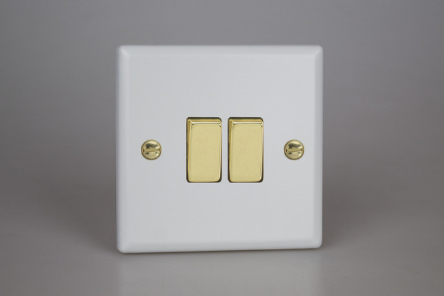 Varilight Matt White Vogue 10A 1 or 2 Way Polished Brass Rocker Switch (1-4 Gang)