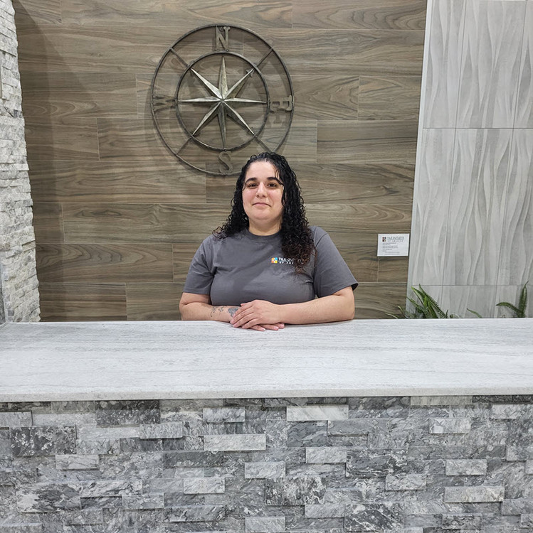 Kaisy Turner, Fort Myers Customer Service Representative & Trade Pro Checkout Cashier