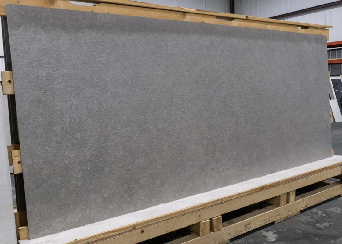 Pura Grey Chiseled Pura Grey Chiseled