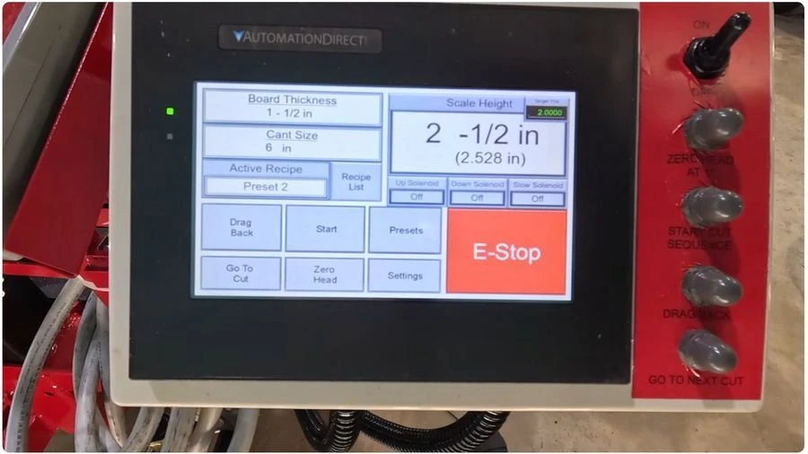 Computer Setworks display showing board thickness, cant size, scale height, and cutting controls.