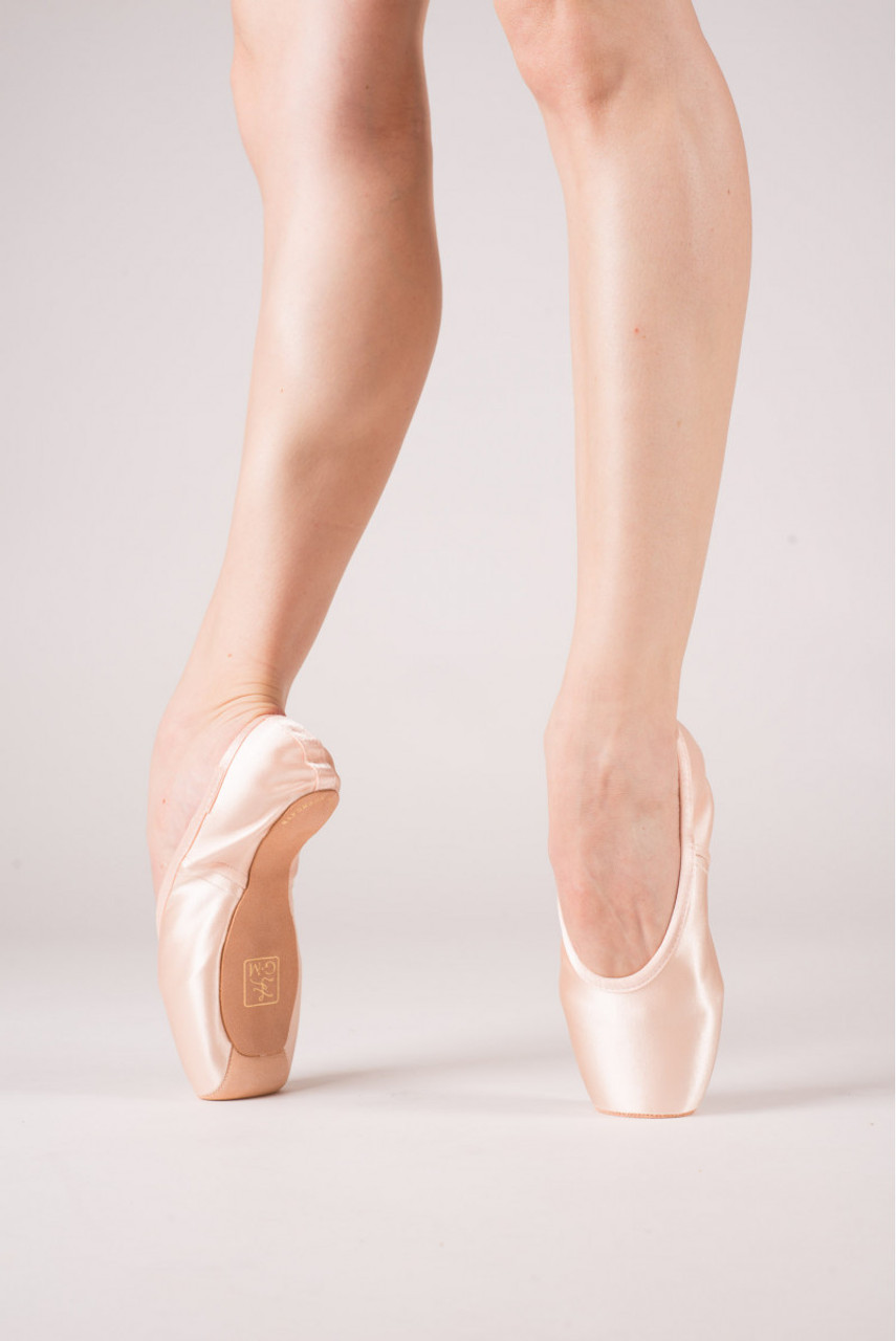 Womens Europa Classic Fit Pointe Shoes