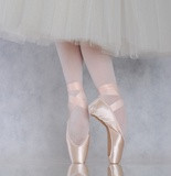 R Class JW-R Pointe Shoe
