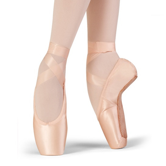 Bloch Grace pointe shoes.