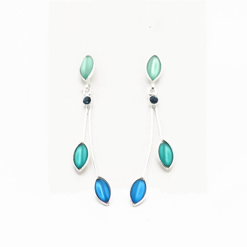 E311S-HE Earrings - Post, 3 leaves, crystal
