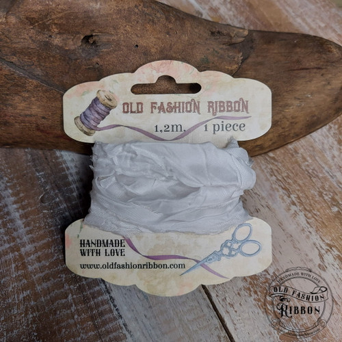 Old Fashion Ribbon White