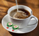 Nestle Coffee Mate Liquid Coffee Creamer Singles, Irish Crã£Â¨Me, 50 Ct Box With By The Cup Coffee Scoop