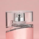 BOSS Femme - Eau de Parfum for Her - Woody Fragrance with Notes of Tangerine, Oriental Lily and Satinwood - High Longevity - 30ml