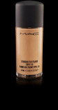 MAC Studio Fix Fluid SPF 15 NC45