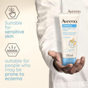 Aveeno Dermexa Daily Emollient Cream (1x 200ml), Emollient Cream Enriched with Triple Oat Complex and Ceramides for Sensitive Skin, Soothing Relief from Itchy, Dry Skin Prone to Eczema Aveeno Dermexa Daily Emollient Cream (1x 200ml), Emollient Cream Enriched with Triple Oat Complex and Ceramides for Sensitive Skin, Soothing Relief from Itchy, Dry Skin Prone to Eczema