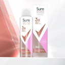 Sure Maximum Protection Confidence Anti-Perspirant Deodorant Aerosol 96h protection anti-perspirant deodorant spray for 3x stronger* sweat protection 150 ml