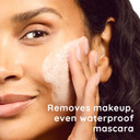 Aveeno Face CALM+RESTORE® Foaming Cleanser, Removes Makeup + Waterproof Mascara, Gel to Foam, For Sensitive Skin, Fragrance Free 200ml