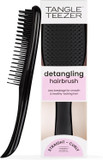Tangle Teezer The Ultimate Detangler Hairbrush | For Wet & Dry Hair | Detangles All Hair Types | Reduces Breakage, Eliminates Knots | Two-Tiered Teeth & Comfortable Handle | Green Jungle