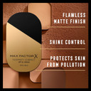Max Factor Facefinity Compact Foundation Refill Creamy Ivory 040, 10g
