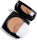 Avon Flawless Mattifying Pressed Compact Face Light Medium, Formulated With Pearlescent Pigments To Brighten Complexion, 8G