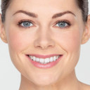 Avon Flawless Mattifying Pressed Compact Face Light Medium, Formulated With Pearlescent Pigments To Brighten Complexion, 8G