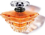 Lancôme Trésor Eau de Parfum Elegant & Romantic Womens Fragrance with Rose, Lilac, Peach & Apricot Blossom Notes, Long-Lasting Scent (30 ml) Lancôme Trésor Eau de Parfum Elegant & Romantic Womens Fragrance with Rose, Lilac, Peach & Apricot Blossom Notes, Long-Lasting Scent (30 ml)