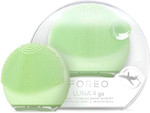 FOREO Luna 4 go Facial Cleansing Brush & Firming Face Massager - Premium Face Brush - Enhances Absorption of Skin Care Products - Simple Face Care Travel Accessories - All Skin Types - Peach Perfect
